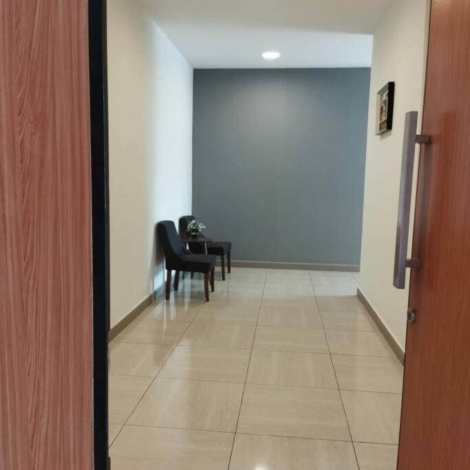 Apartment Octagon Premium Town Center 2br 101 By Grab A