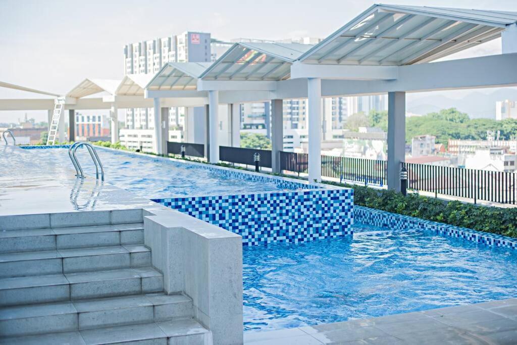 Octagon Premium Town Center 2br 101 By Grab A Ipoh