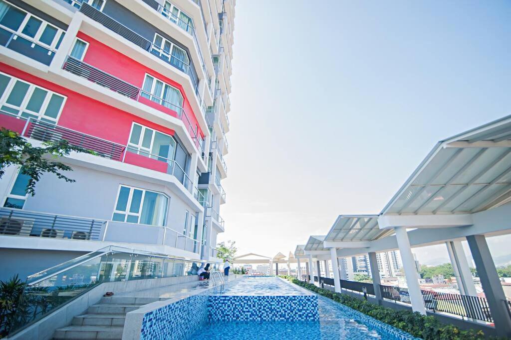 Apartment Octagon Premium Town Center 2br 101 By Grab A *